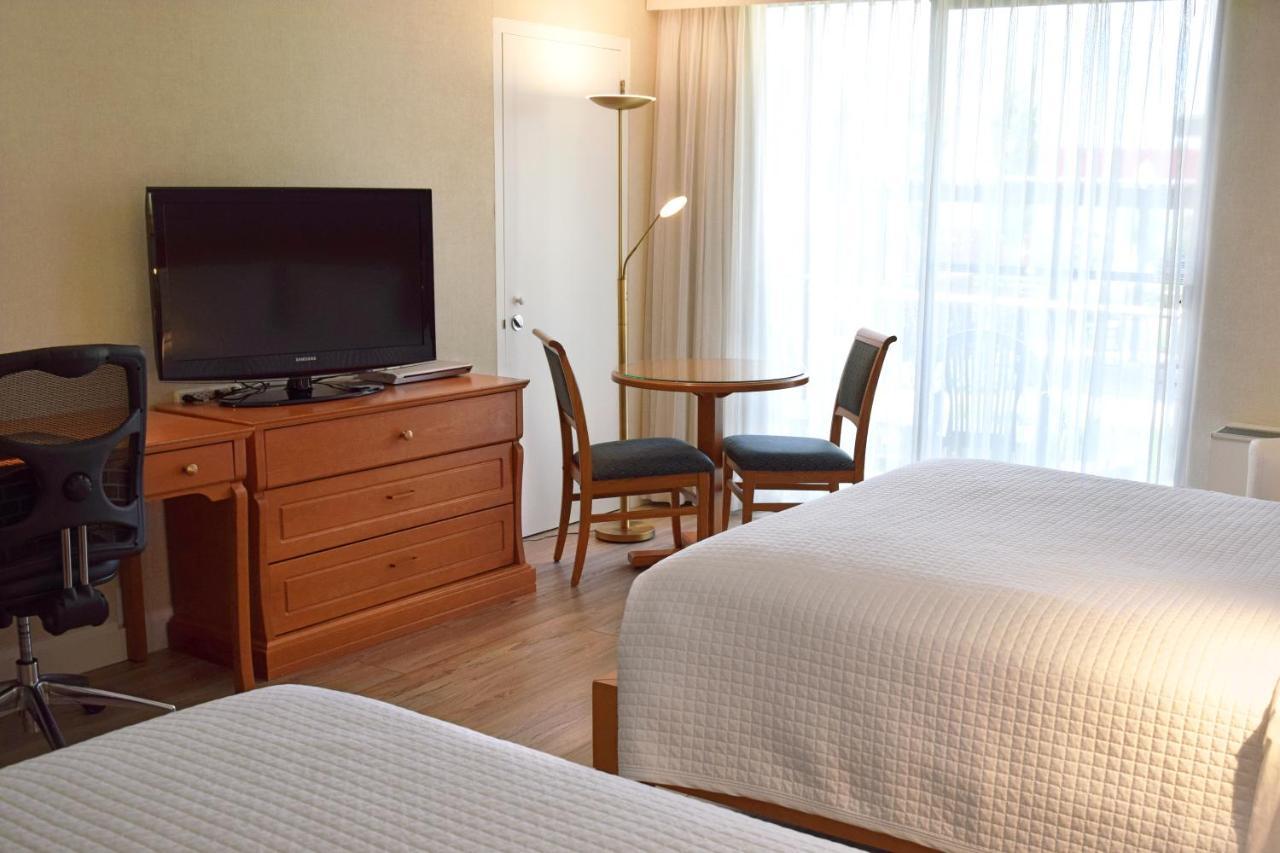Hotel Castel Granby Bagian luar foto