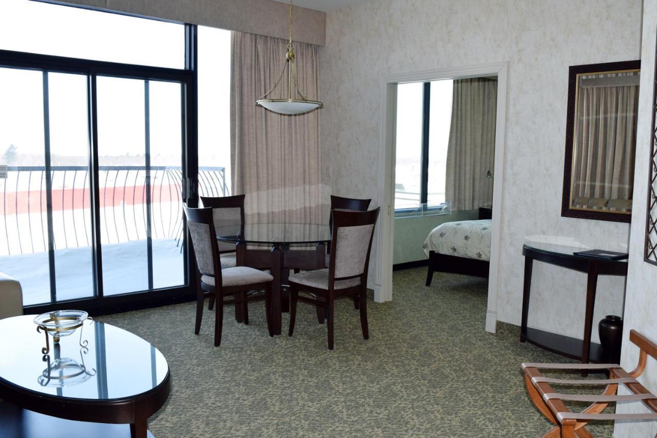 Hotel Castel Granby Bagian luar foto