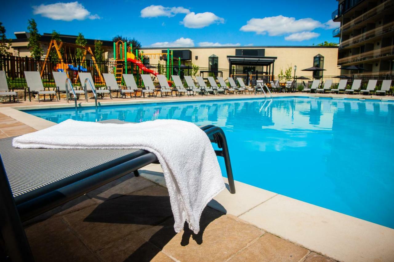 Hotel Castel Granby Bagian luar foto