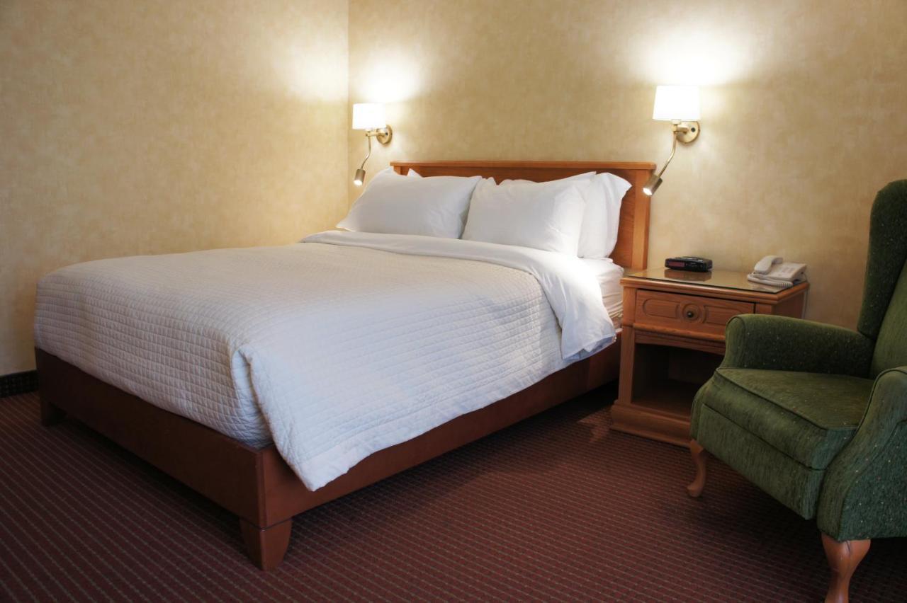 Hotel Castel Granby Bagian luar foto