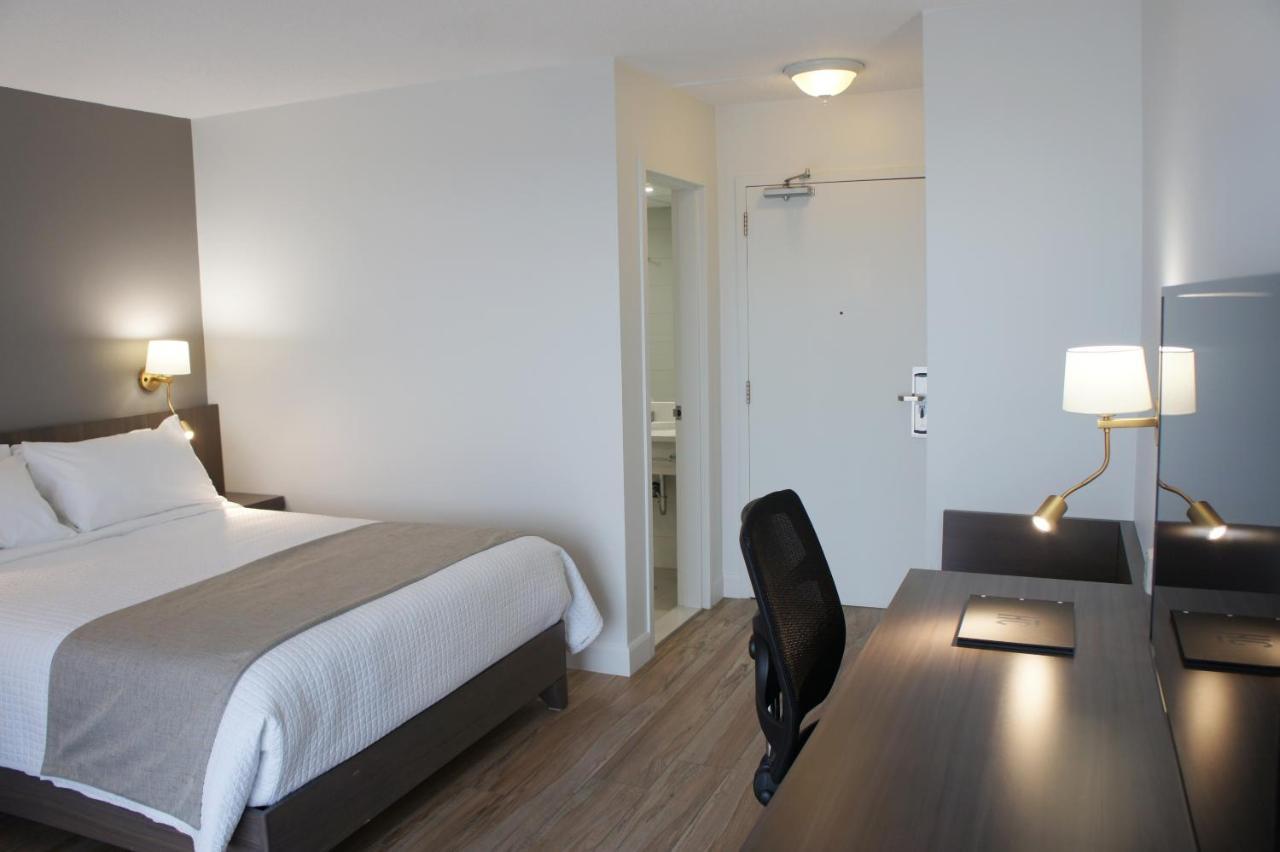 Hotel Castel Granby Bagian luar foto